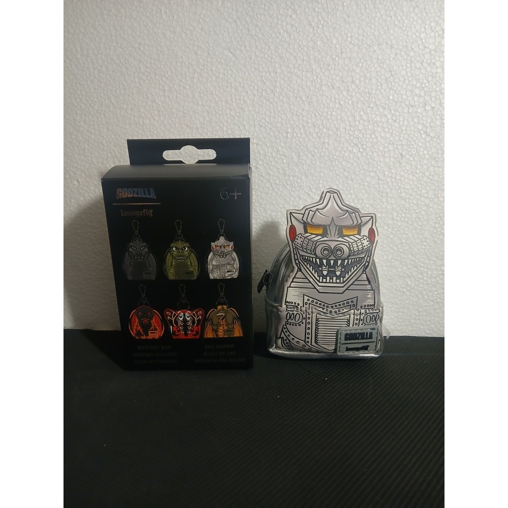Mecha Godzilla Mini-Backpack Mystery Box Bag Charm Entertainment Earth Exclusive
